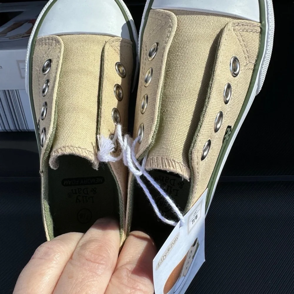 Toddler slip ons size 7/8